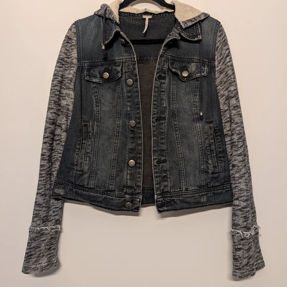 Free People Rumors Hooded Denim Jacket | M | Distressed Denim Knit Sleeves Goth - Picture 4 of 15